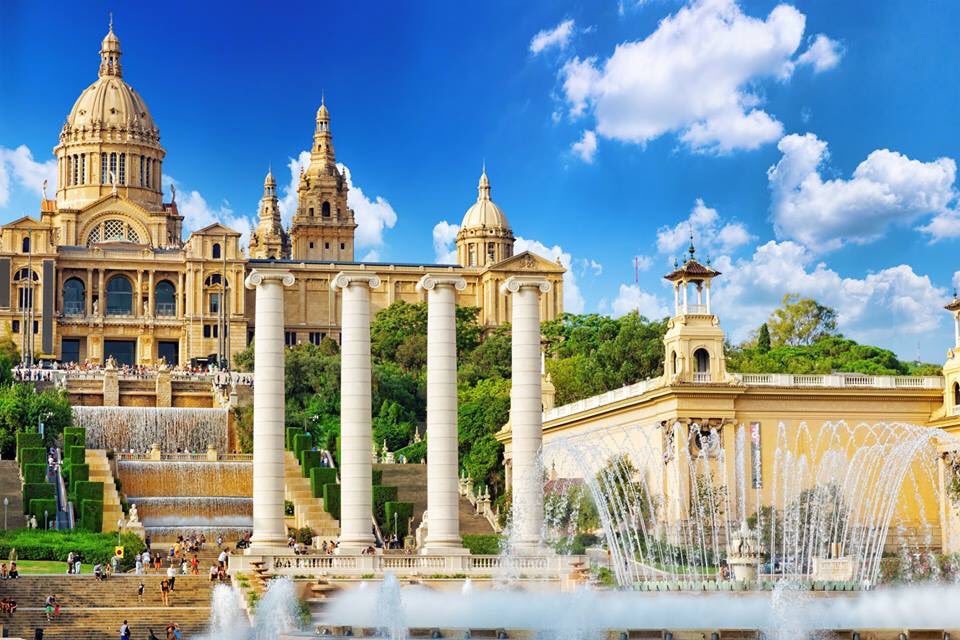 AzureEscapesUK's tweet photo. 17nt Transatlantic to Miami was £1699 NOW fr just £1199!
Message for further information!

Departs 21st November 2019
14nt full-board repositional cruise aboard the Norwegian Star 
✈️ Includes return flight 
1nt Barcelona 2nt Miami https://t.co/qCukOSllnC