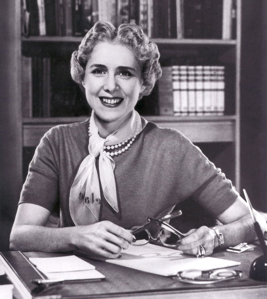 HLuceFdn's tweet photo. 2019 marks the 30th anniversary of the #CBLProgram, which has provided support to 2300+ #WomenInSTEM. A detailed, insightful article written for @amermathsoc dives into Luce’s history & her bequest to encourage women in traditionally male-dominated fields. https://t.co/48lV795TWq https://t.co/Ph0FlHwWn7