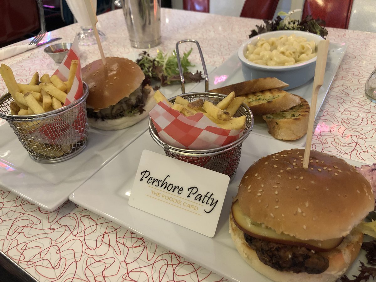 If you live in Cheltenham or are visiting the area it’s great news for you as you can now take advantage of exclusive offers at 20 of the best independent food &amp; drink places.. 

👉 pershorepatty.com/2019/04/16/20-…👈 #GlosHour