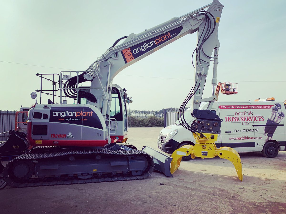 Piped up & ready to perform #whataweapon #takeuchi #epiroc #excavator #selectorgrab #planthire #anglianplant