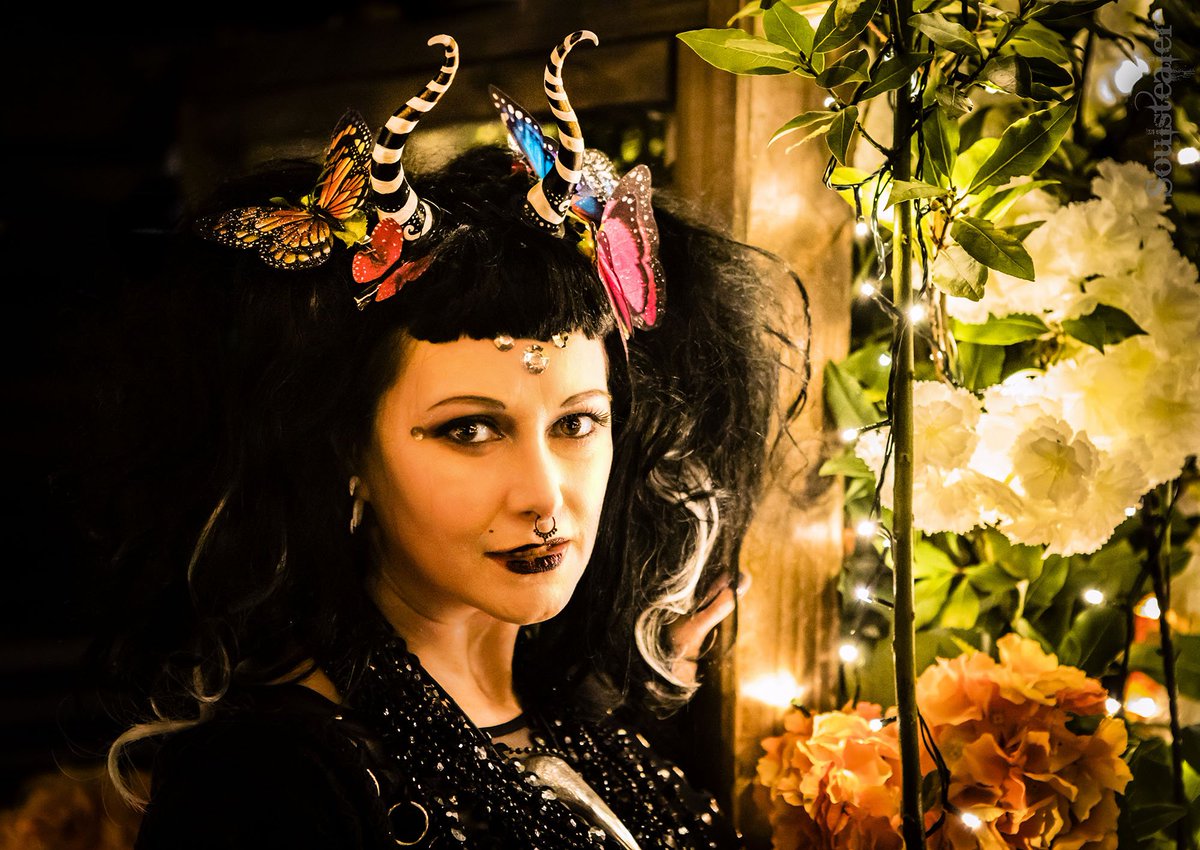 Afterglow // @professormaelstromme at The Goblin King's Masquerade Ball 2019
#soulstealer #photography #alternative #portrait #london #goblinball