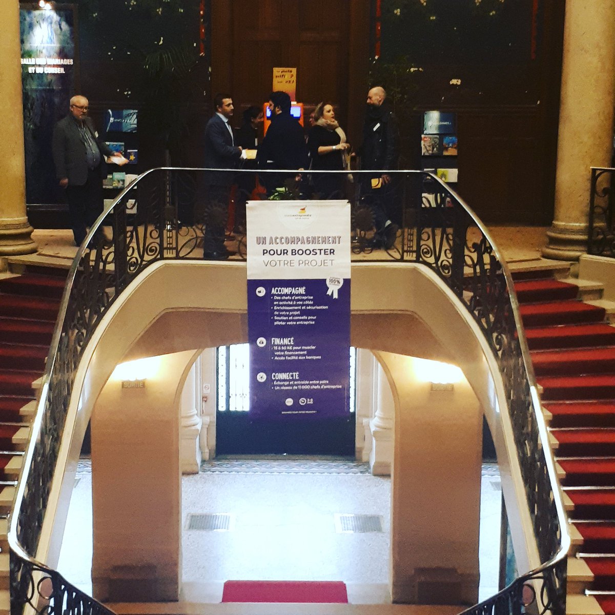 KeolioPro's tweet photo. Soirée Réseau Entreprendre Val de Marne à la mairie de Vincennes @RsoEntreprendre @VincennesVille #soireereseau #networking #bravoleslaureats #entrepreneurs #entreprendre https://t.co/s9ezoWlQ1c