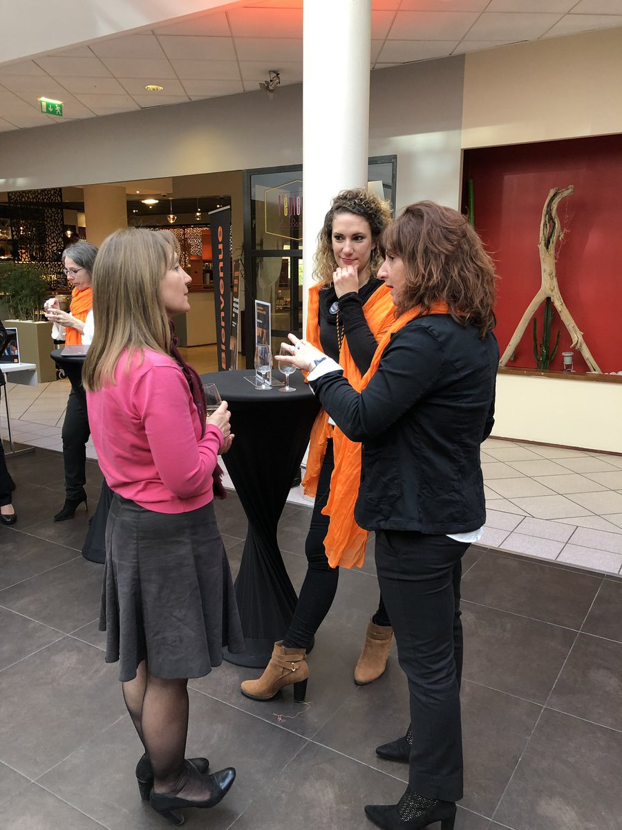 cedmonserrat's tweet photo. C'est un plaisir de rencontrer des femmes motivées par les métiers de la relation client, des réseaux, de l’IT et du digital.
Elles seront les bienvenues chez @Orange 😉
#LesRencontresNumeriquespourElles  @orangejobs_fr https://t.co/lNfsTCbwIb