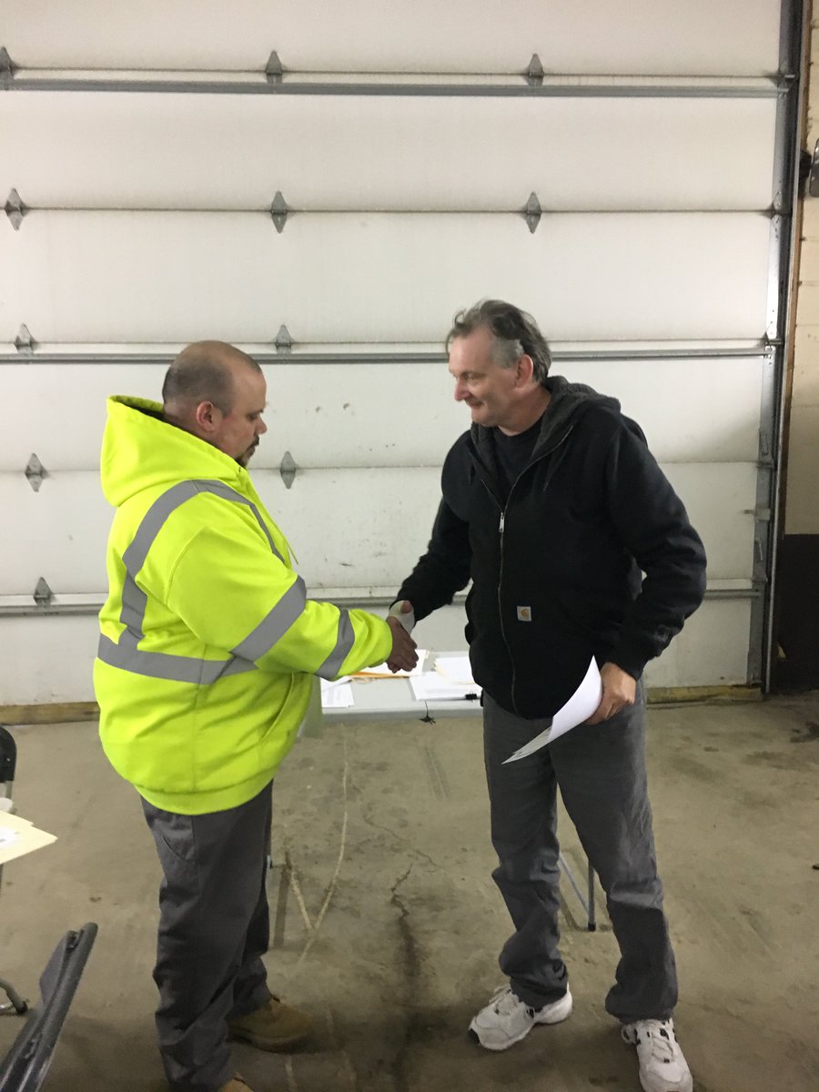 ArrowTransGroup's tweet image. Winner, winner, steak dinner! This Saturday we had our quarterly safety meeting. Our two winners for our safety contest were Darrell and Jeff, both with a 100% score! Our top 50% of drivers dined on delicious steak cooked by Chef David.