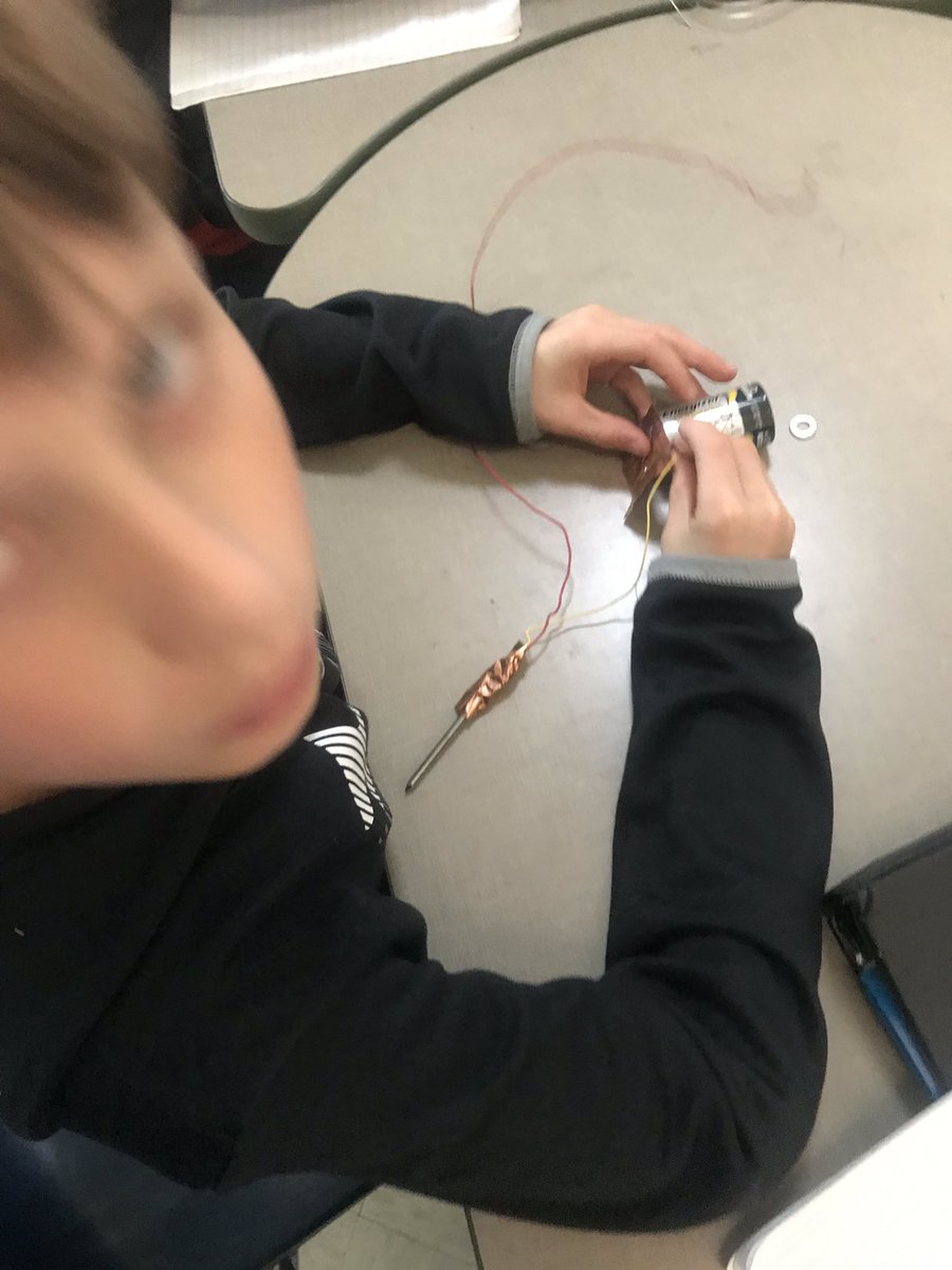 CateMarks's tweet photo. Help a pirate get his treasure and escape by creating an electromagnet?! Yes please! #science #wrodell35  #4thgrade https://t.co/THvGyDsE9G