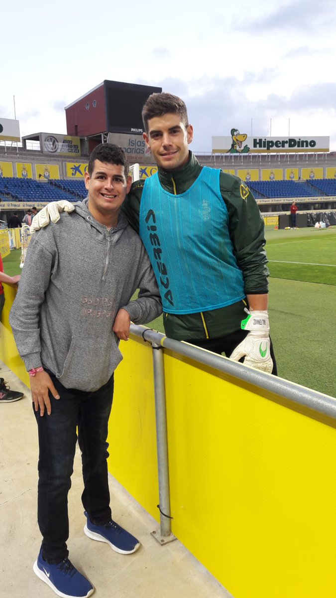 kevingarnet22's tweet photo. La lesión de Raúl Fernández, es la gota no que colma , si no que rompe el vaso por completo... ojala me equivoque y nos Salvemos de la segunda b, #AnimoRaul https://t.co/Fpk0W50QfY