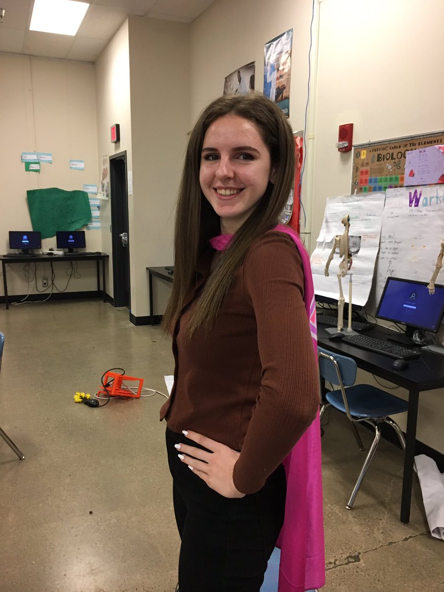Super Student Natalie Dueltgen is our Biomed Student of the Week! @HS2huskies
