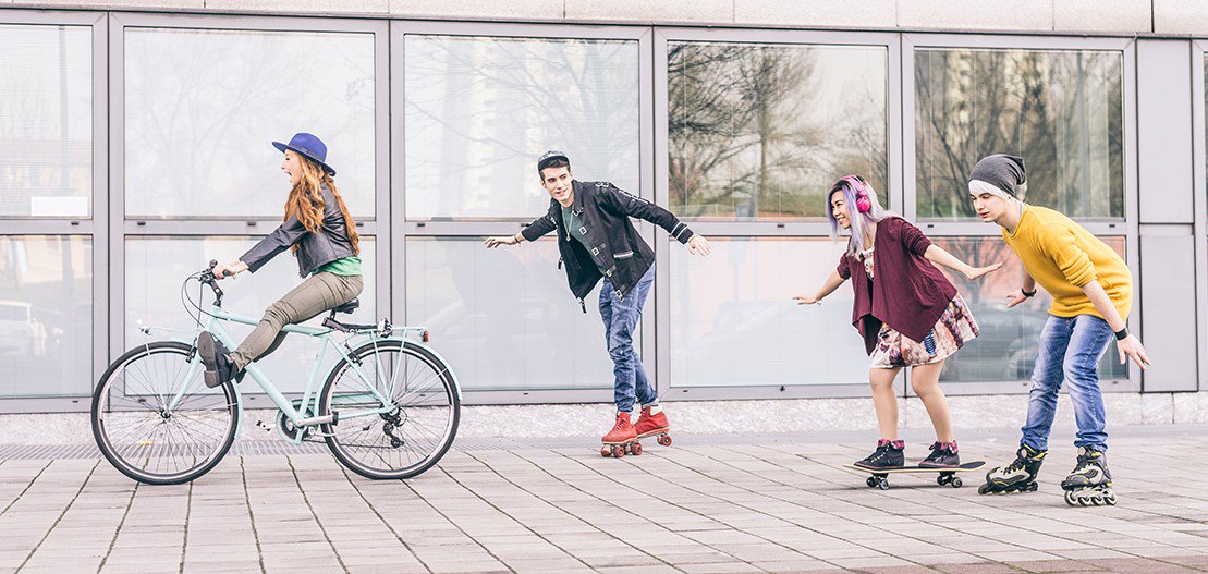 ClimateUC's tweet photo. This week, the #CoolCampusChallenge encourages you to walk, bike, or roll carbon-free to campus. Cars are among the greatest sources of air pollution &amp; greenhouse gas emissions. By driving less, you can save time, money, emissions, &amp; stress! Earn points at https://t.co/7E7vkZCQ8Q https://t.co/6uA9kPTOG5