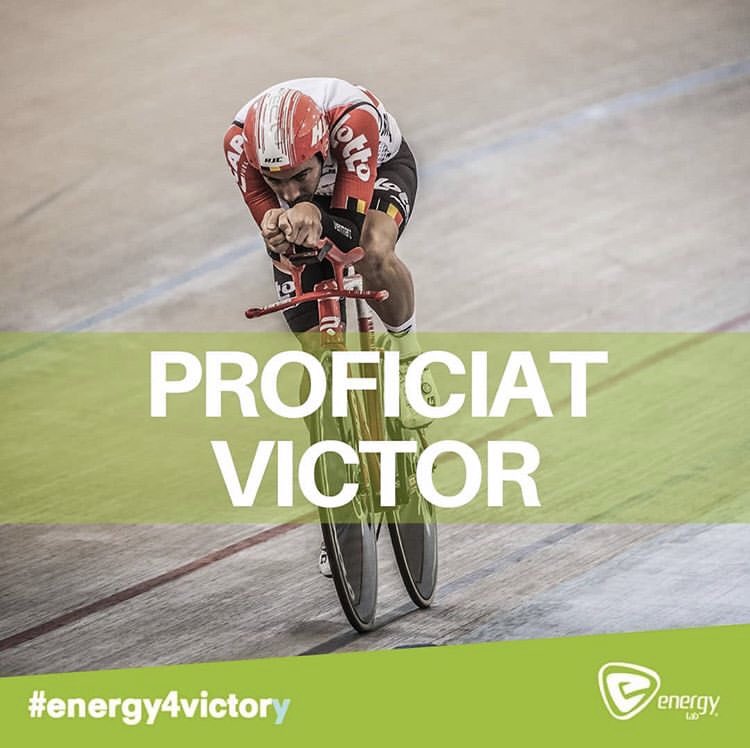 Topprestatie van <a href="/VCampenaerts/">Victor Campenaerts</a> @Lotto_Soudal <a href="/Energy_Lab/">Energy Lab</a> 🙌🏻 #werelduurrecord