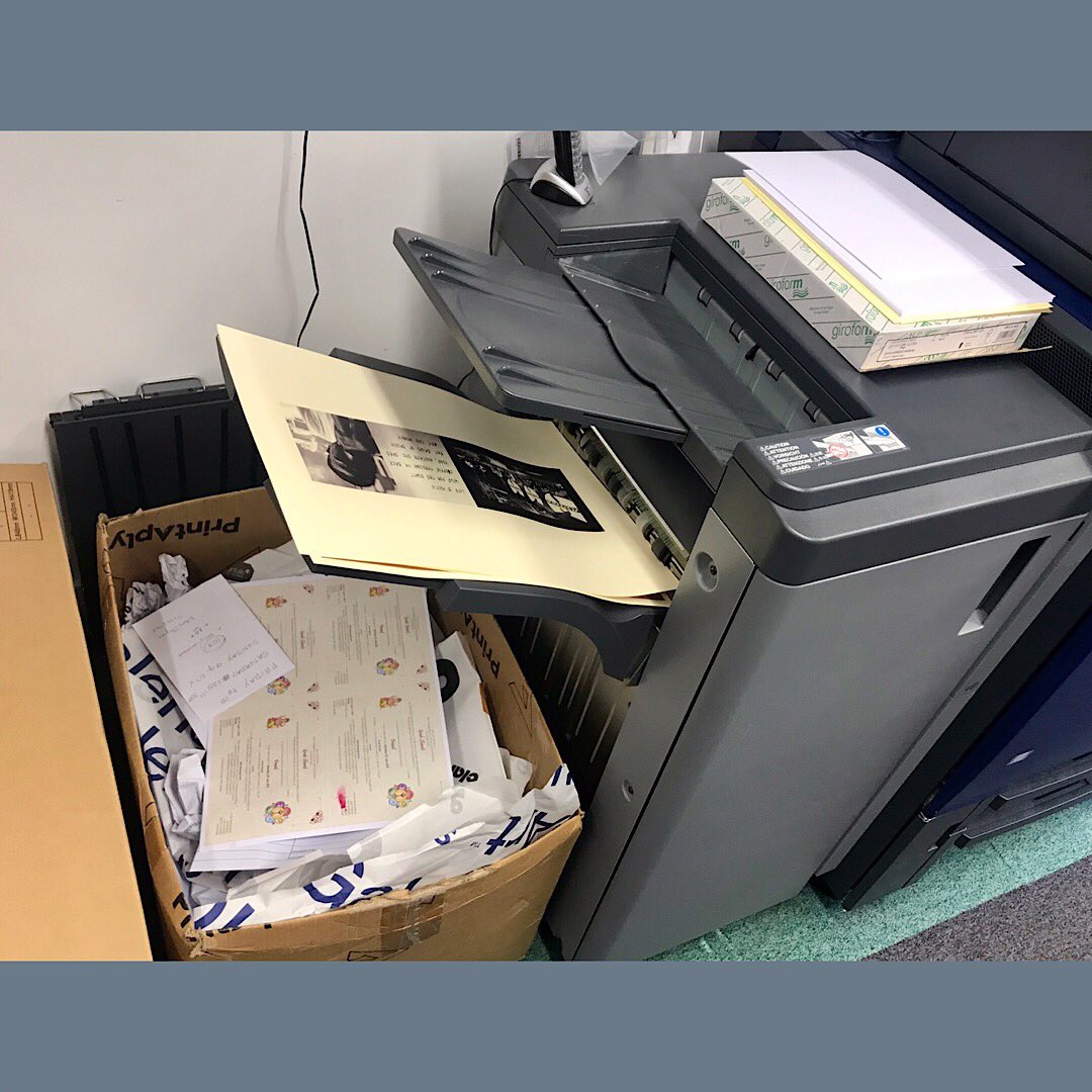 headancer's tweet image. dropped the final draft at the printers &amp;amp; steve liked the test print so much he asked me to sign it and took it home #BLAOW! #wutangclan #coventry