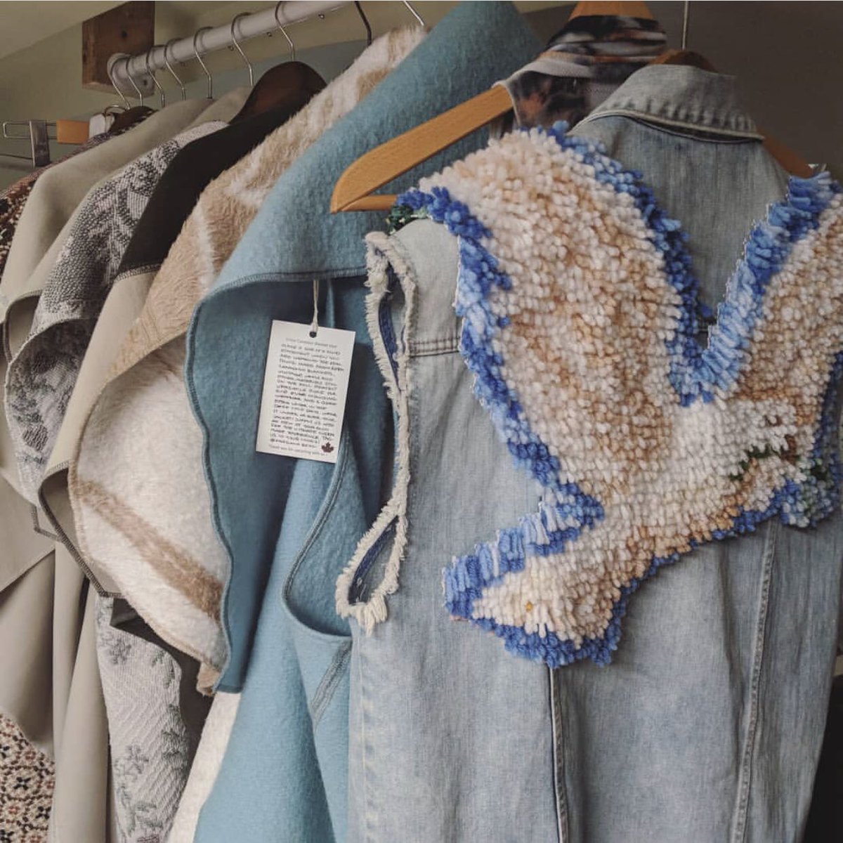 PerthPopUpEvent's tweet image. We are 🤩 to announce our final vendor for TOMORROW&apos;S Stratford Trashion Week Eco Market! @fredandbean is a Canadian fashion label that reworks existing clothing  &amp;amp; sources awesome retro accessories &amp;amp; statements pieces! check these racks for some ingenious styles April 17, 6-10pm