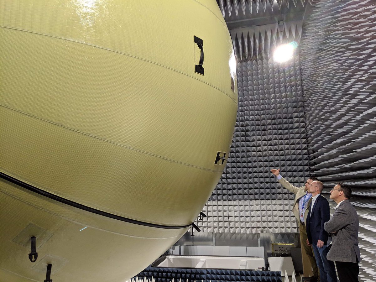 BrendanCarrFCC's tweet photo. In Huntsville, Alabama, engineers here at GATR Technologies manufacture portable, inflatable satellite earth stations.
From a hand-held suitcase to a fully deployed, high-bandwidth connection anywhere in the world in 30 minutes.
Great to see this American innovation. #CarrTrip https://t.co/FBJF118SBO