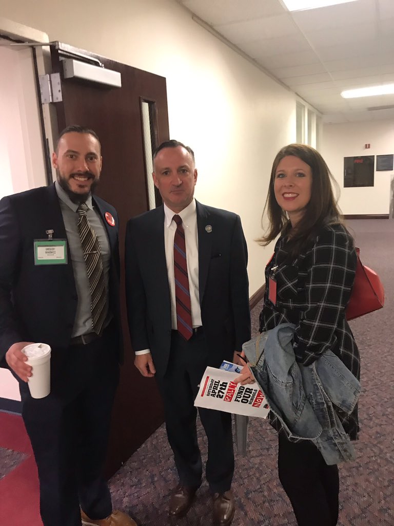 cceanv's tweet photo. Assemblyman @WillMcCurdyII showing us that signature smile! Thank you, assemblyman, for co-sponsoring #AB277! It’s time to give educators AND support staff a raise they deserve! #FundOurSchoolsNOW https://t.co/qUFkC3XpKt