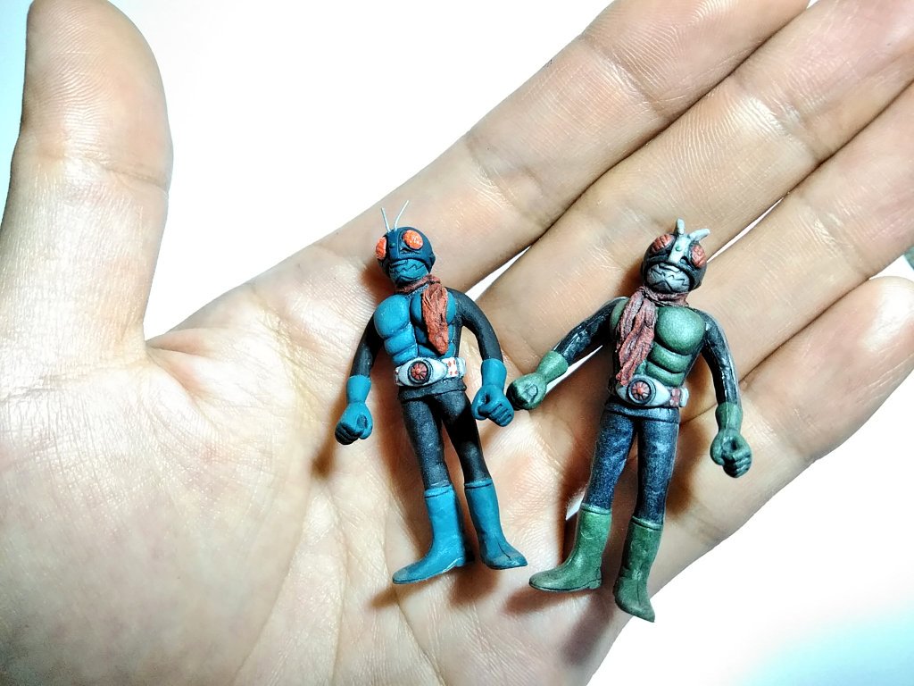 芋ヤング 一時期取り憑かれたようにいじってた仮面ライダー の無版権消しゴムたち 触覚を針金に変えたりポーズ変えたり マフラーがないライダーはティッシュ使って作ったりしてます ベンジンに漬けて硬化させてるのでかなり縮んでます 仮面ライダー 芋ヤング 一時期取り憑かれたようにいじってた仮面ライダー の無版権消しゴムたち 触覚を針金に変えたりポーズ変えたり マフラーがないライダーはティッシュ使って作ったりしてます ベンジンに漬けて硬化させてるのでかなり縮んでます 仮面ライダー