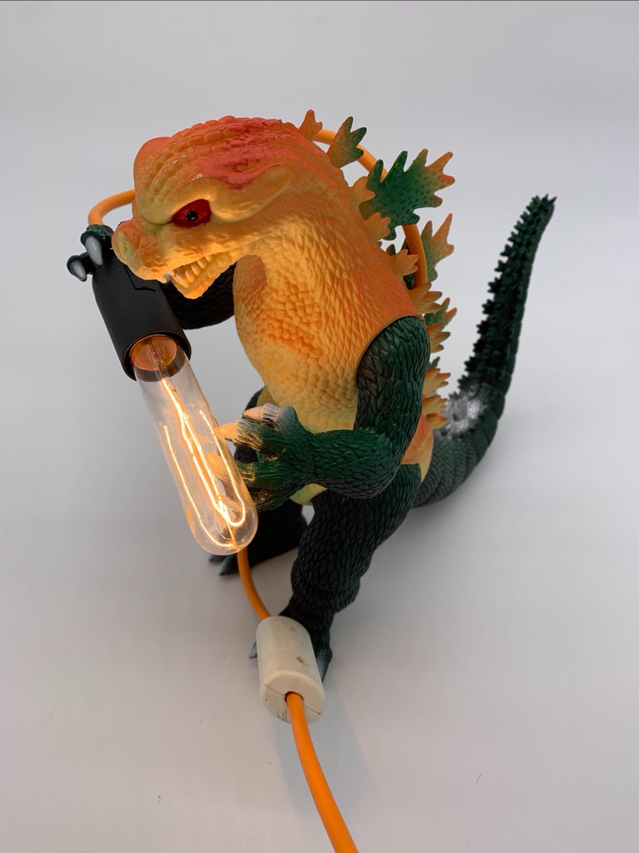 SKK_Lighting's tweet photo. GODZILLALUCI - https://t.co/InXLijZ0ff https://t.co/HKqPjgbd26