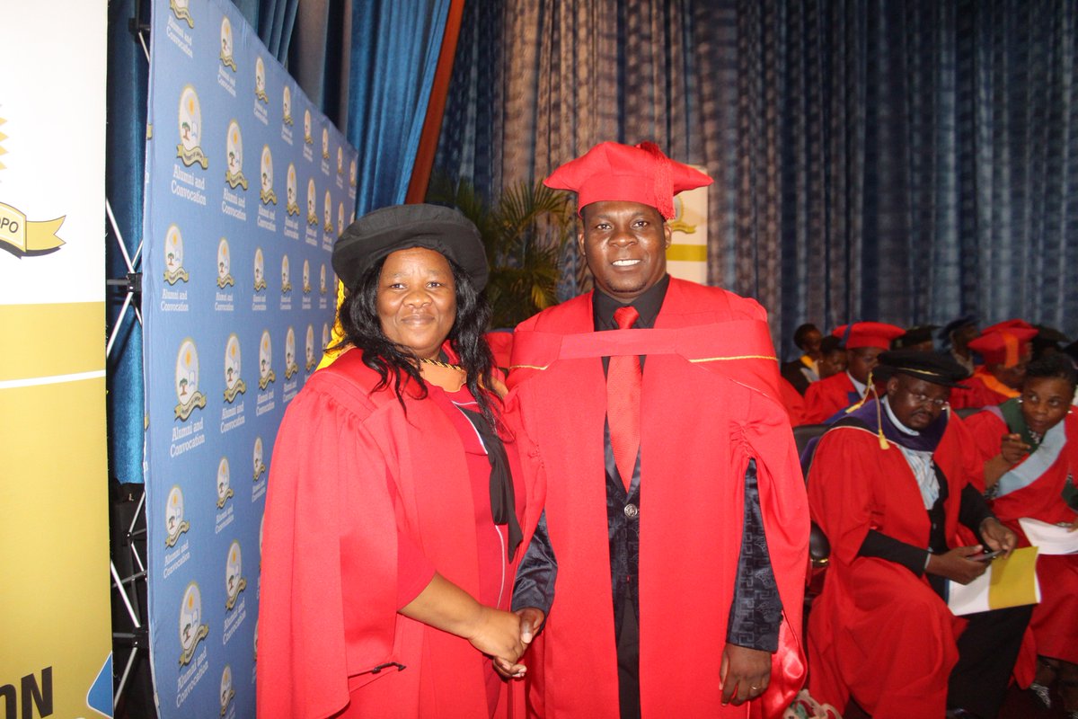ULvarsity's tweet photo. Masocha Reginald graduate Doctor of Commerce
Discipline: Business Management
Thesis: "Isomorphism and sustainable development practices of small businesses in Limpopo Province, South Africa."
Supervisor: Prof O Fatoki #UlAutumnGrad2019 https://t.co/hJ4Cnh68UL