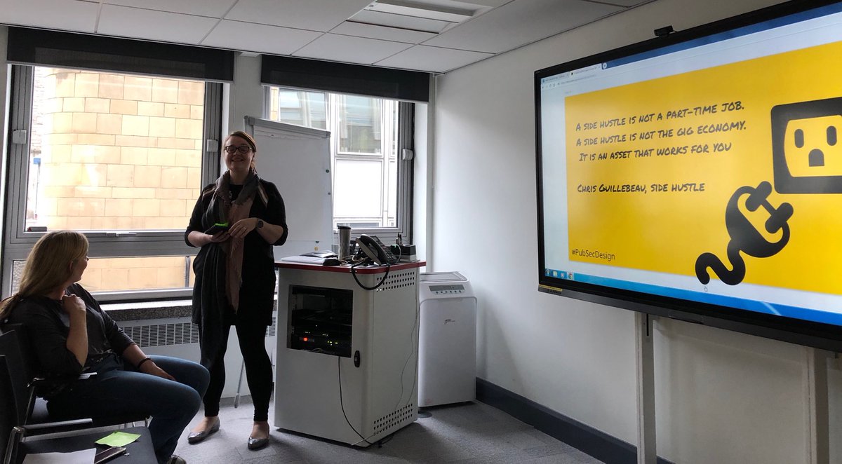 usabilityed's tweet image. Talking side hustles with ⁦@hb_stylo⁩ at #PubSecDesign meet-up hosted at #edinburghuni ⁦@UoEIS⁩ ⁦@UoE_LTW⁩