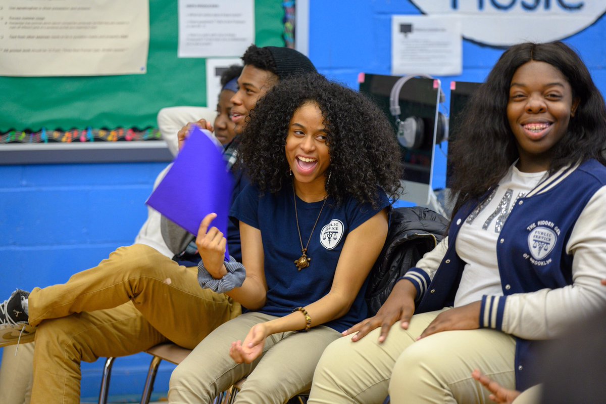 savethemusicfdn's tweet photo. We had an awesome visit at the High School for Public Service in Brooklyn where students received a #MusicTechGrant earlier this fall. Thank you to IOMAXIS for making this possible! (Photos by Allen Murabayashi) https://t.co/DkRZc5b2Rj