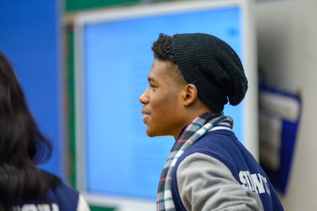 savethemusicfdn's tweet photo. We had an awesome visit at the High School for Public Service in Brooklyn where students received a #MusicTechGrant earlier this fall. Thank you to IOMAXIS for making this possible! (Photos by Allen Murabayashi) https://t.co/DkRZc5b2Rj
