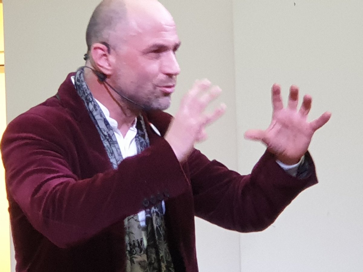 "You can change your own brain" #love #Curiosity #nothingisisimpossible thank you @ChristianClot for this amazing life lesson.
It's in our hands!
<a href="/TEDxBelleville/">TEDxBelleville</a> <a href="/WeAreLeonard/">Leonard</a> <a href="/HumanAdaptation/">Human Adaptation Institute</a>