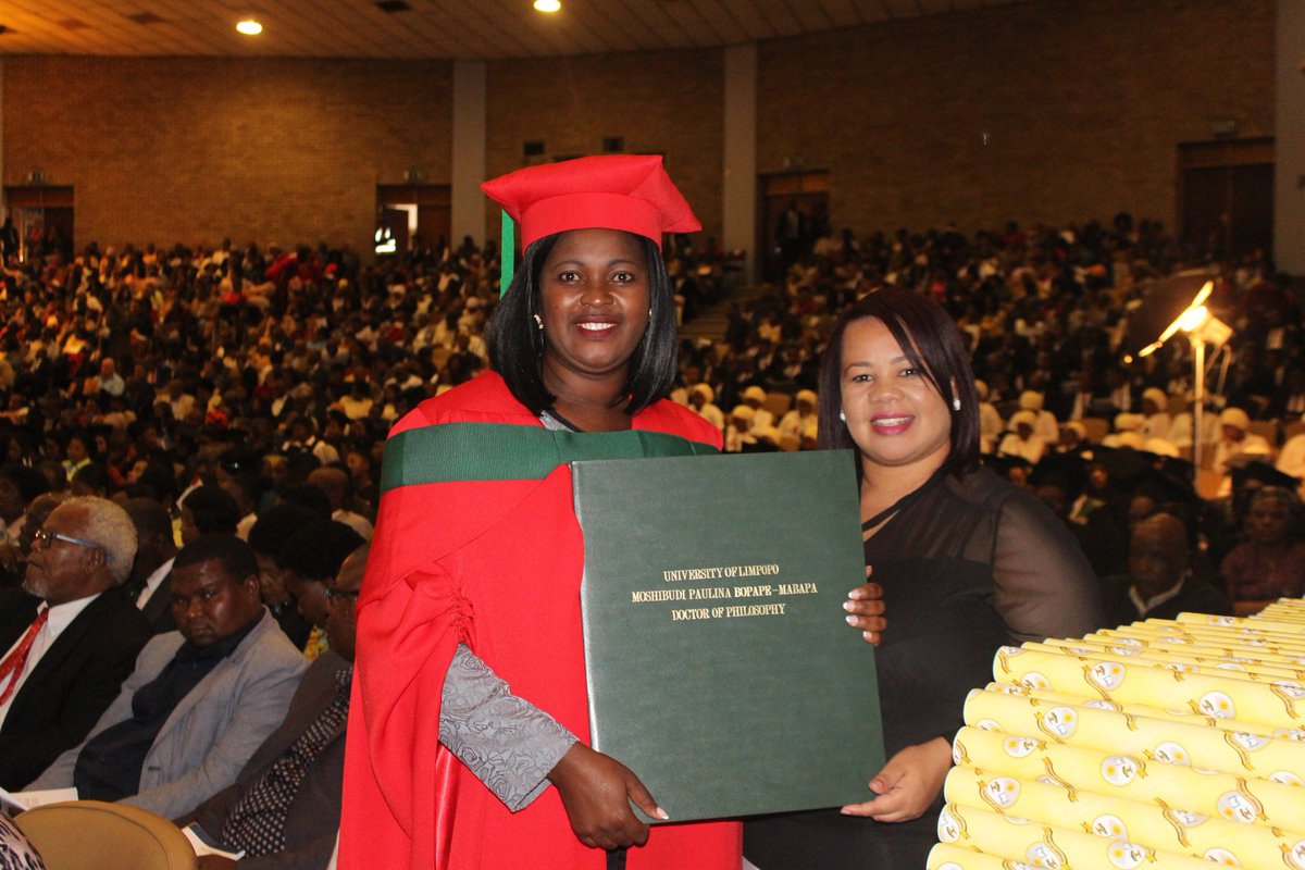 ULvarsity's tweet photo. Bopape-Mabapa Moshibudi Paulina graduate discipline of Plant Production Thesis: "Yield characteristics, carbon capture and chemical composition of Moringa oleifera under diverse planting population and agro-ecological conditions of the Limpopo Province." #UlAutumnGrad2019 https://t.co/i3EpqMv4LV