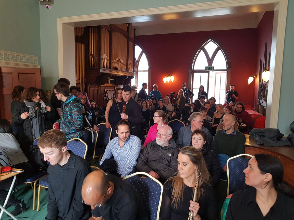 RRocheNeuro's tweet photo. Ready for the Cognitive Musicology concert at RIAM with @LanaRude , visuals from @Soundingvisual , dance from Valentina Lops, with an introduction from Anil Seth #BNA2019 https://t.co/ruQlqogP1x