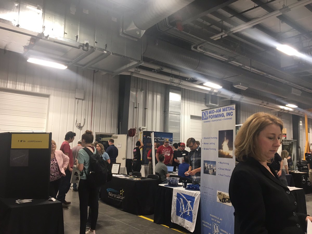AllyssaMM's tweet photo. There is a great interest in Advanced Manufacturing. John Deere, SRC and CNH Reman are looking for qualified interested applicants. #AMFJ #MissouriForward #moleg #moapprentices https://t.co/hkeFdfcNyH