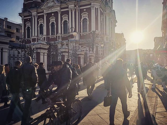 a_nikolaeff's tweet photo. #streetphotography #streetlife #streetphoto #urbanphotography #travelphotography #streetphotos #documentary #уличнаяфотография #городскаяфотография #huaweimate20pro https://t.co/1HibKLRJkU https://t.co/vHsoad02N4
