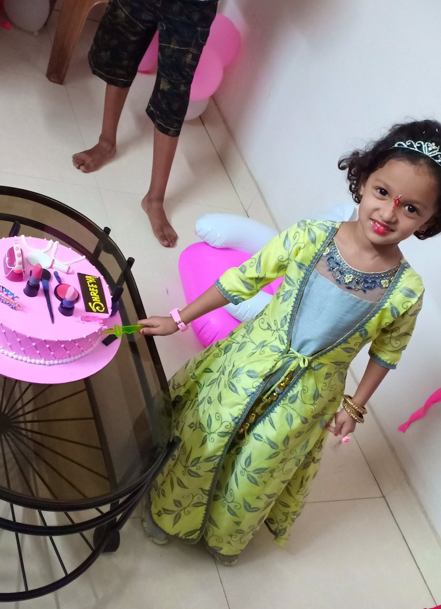 maheshkadam999's tweet photo. #HappyBirthday #shreeya #माझाक्लिक https://t.co/OBnZCQsAno