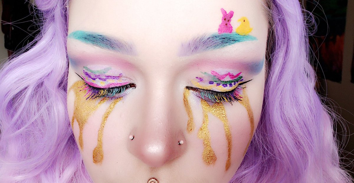 EufieBunnieNSFW's tweet photo. Hoppy Easter! This turned out a lil messy, but im pretty happy with it still! Using @JeffreeStar #EqualityLipBundle and #FirstClassLiquidLipstick! #bunny #cute #MOTD #Easter #peeps https://t.co/W9T0dzWLdn