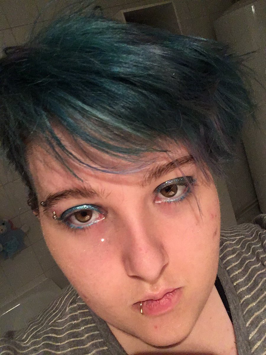 ConsiderateGay's tweet photo. Vieilles photos! https://t.co/wuDyUMR2SB