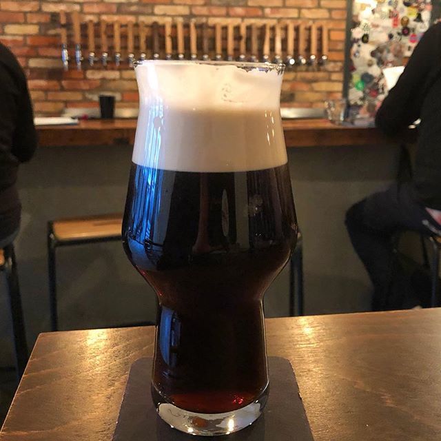 CraftBierGeek's tweet photo. The Void #BlackIPA @VagabundBeer #nitro #nitrotap @themutedhorn #craftbeer #craftbier #craftbeerbar #berlin #neukölln https://t.co/ySoxgUfdnO https://t.co/S64oXOykvw