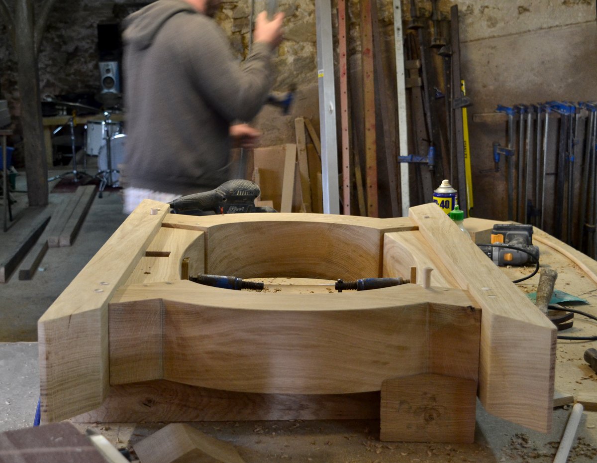 MakersBespoke's tweet image. Choosing the right clamp 

ow.ly/r7a950qs7MK

#clampingup #tablebase #tablemakers #makersbespokefurniture #bespoketable #oaktable #refectorytable #tableinspiration #tableforEssex #Essex Essexkitchen #kitcheninspiration #furnituremakers #UKdelivery