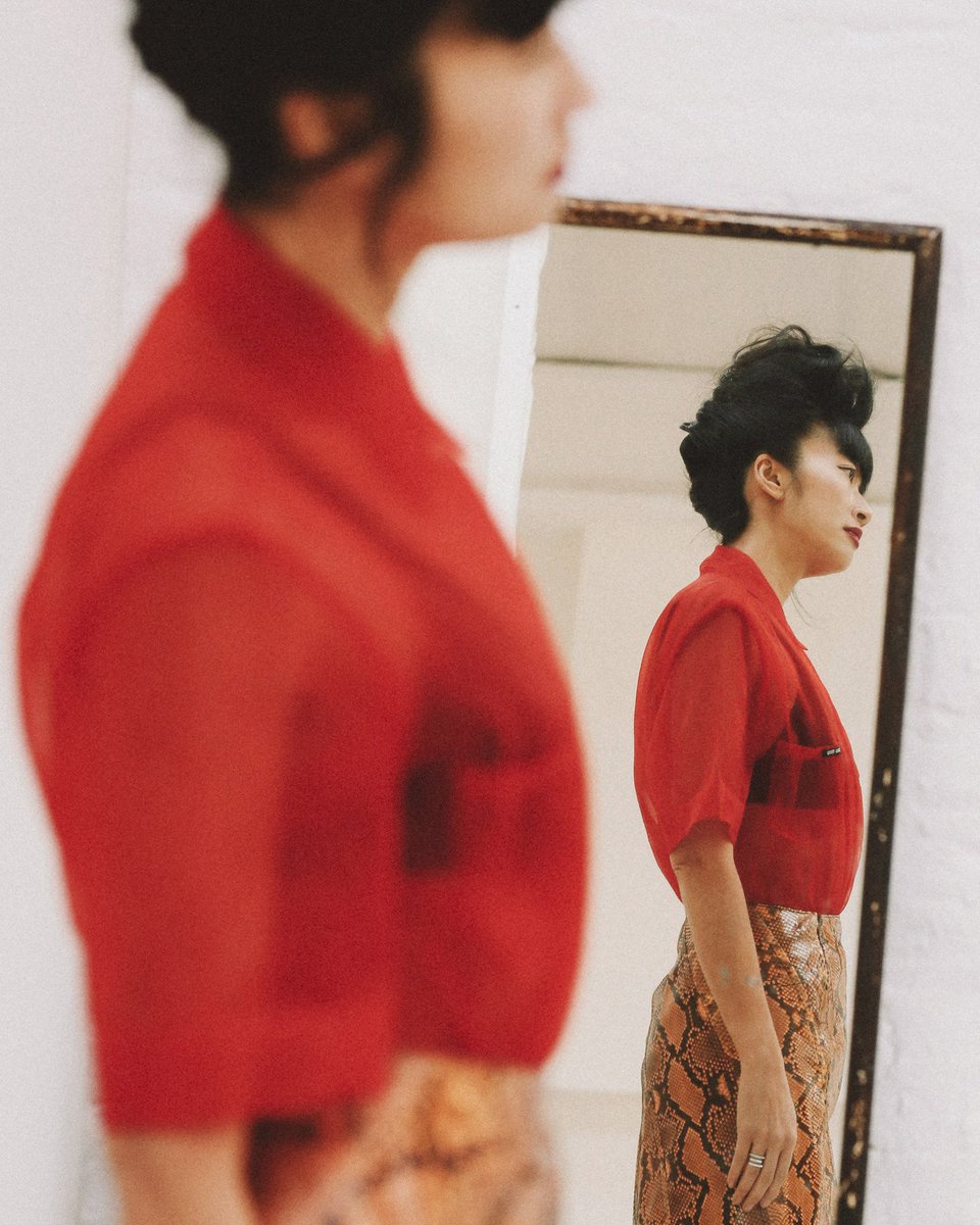 MIUMIUofficial's tweet photo. #MimiXu in #MiuMiuSS19 for #RougeFashionBook.
Photography by #DeoSuveera
Styling by #CalvinLuo
#MiuMiuEditorials https://t.co/81RoD2K3U0