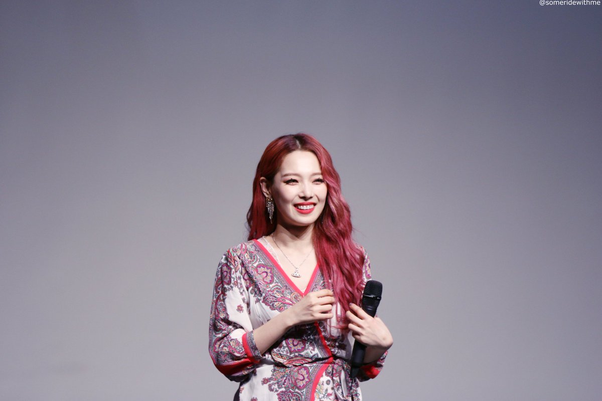 someridewithme's tweet image. 190414 KARD 팬싸
#KARD #카드 #BombBomb #밤밤
#전소민 #SOMIN