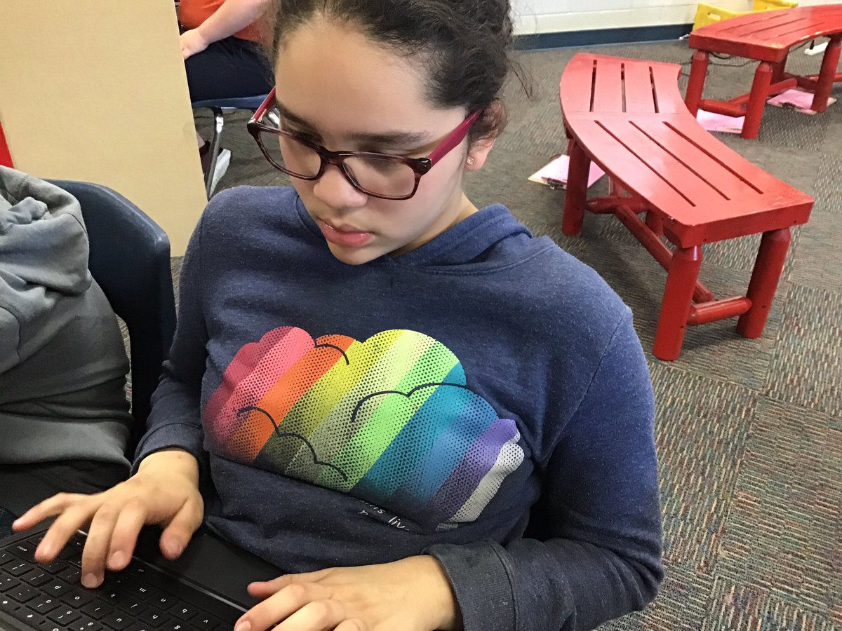 rmccoy3130's tweet photo. Student researchers are infusing their argumentative essay research into the creation of their own Smore newsletters!
#libertyoaks
@libertyoaks 
@LIBERTYSCHOOLS 
#LPSLeads https://t.co/tMXMjB10G7