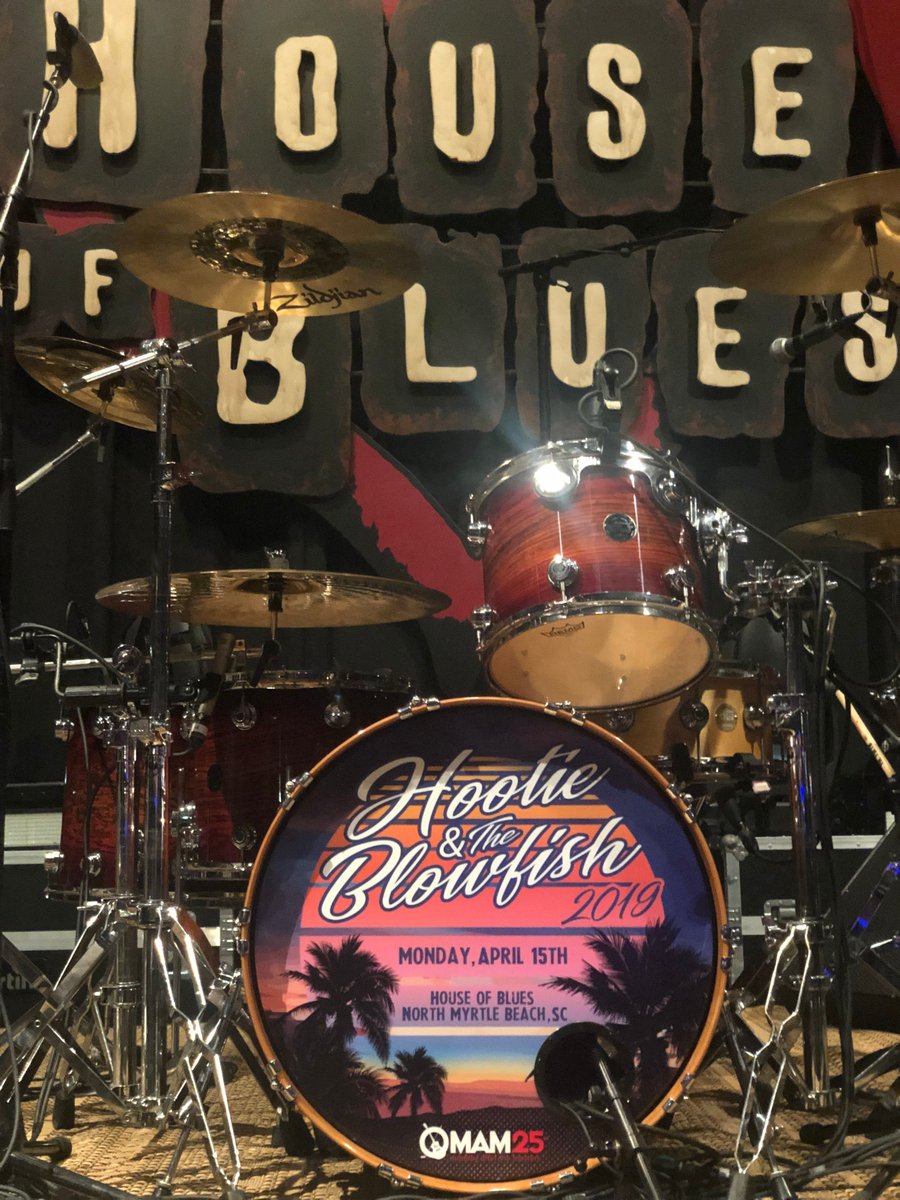 HootieTweets's tweet photo. What. A. Night. We always have the best time at @MonAfterMasters... Here's to 25 years! #MAM25th https://t.co/73EQ6yPz78