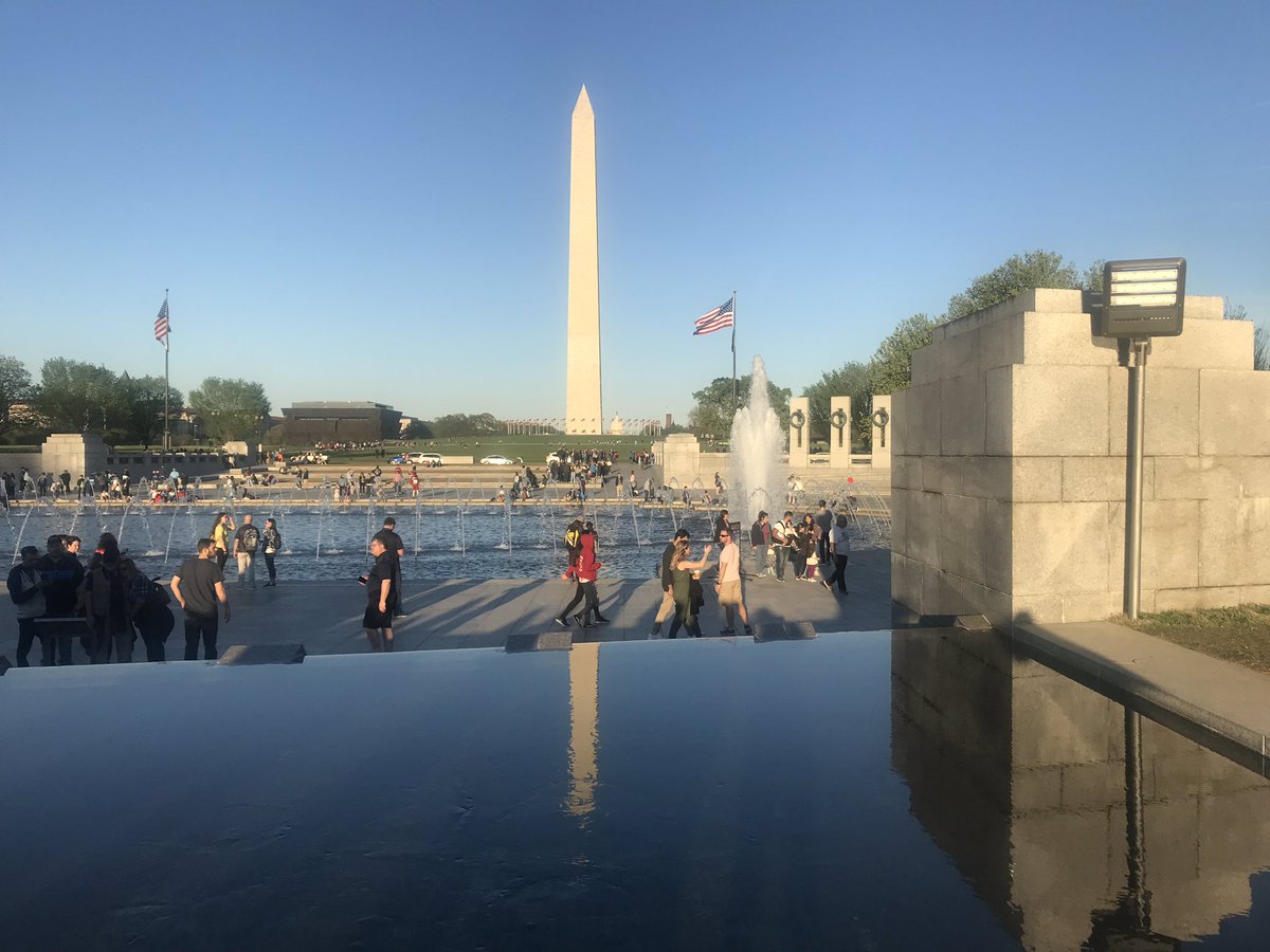 alefkovits1's tweet photo. #davis7 visiting the memorials. https://t.co/R1TEcigDBX