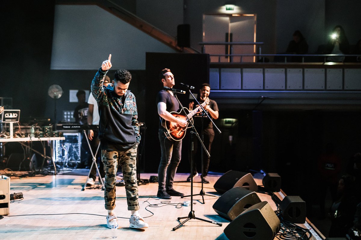 The Grind Live at Birmingham Town Hall. Massive success with headliner @YatezMusic C4, <a href="/PShandOfficial/">P Shand</a>, <a href="/grimeviolinist/">The Grime Violinist</a> and much more! Amazing night with likes of <a href="/Jaykae10/">Jaykae</a> in the crowd!