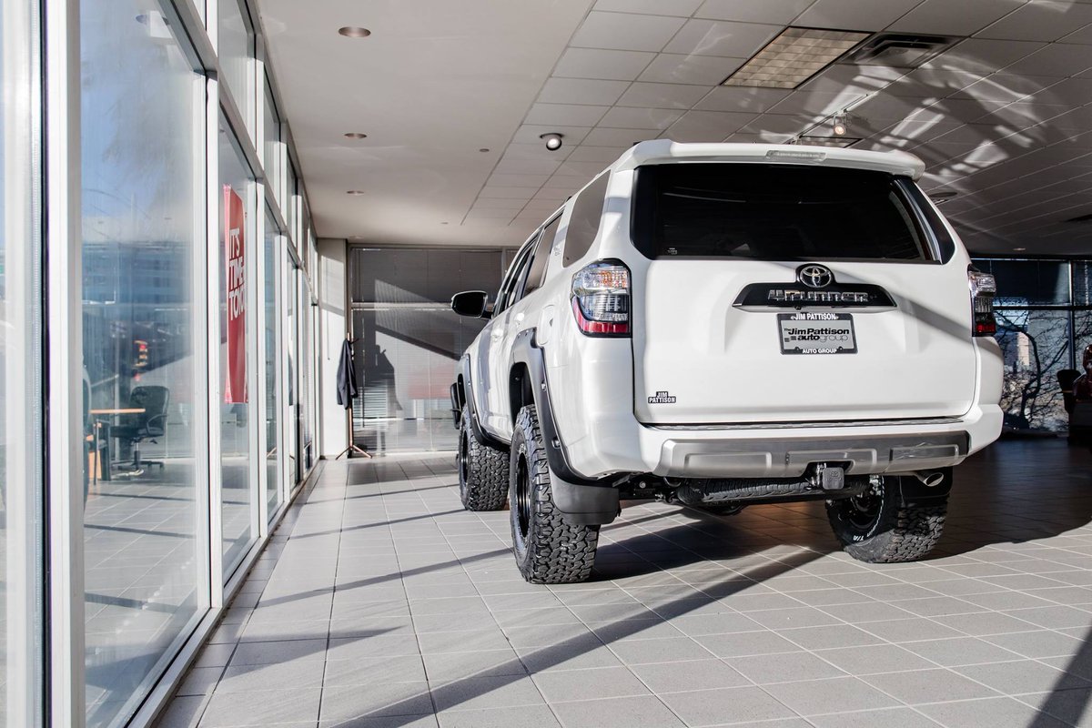 CCToyota's tweet photo. An authentic off-road Sport Utility Vehicle, #4Runner combines heavy-duty body-on-frame construction with a powerful exterior design featuring power moonroof, alloy wheels, roof rails, running boards, and more.

#Toyota #Toyota4x4 #JimPattisonAutoGroup https://t.co/Ux2Ocijr9g