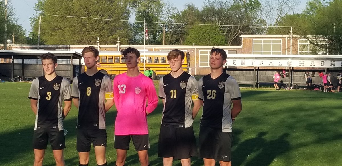 DrJohnAsh's tweet photo. Amazing group of seniors. https://t.co/tsXvyuDvux