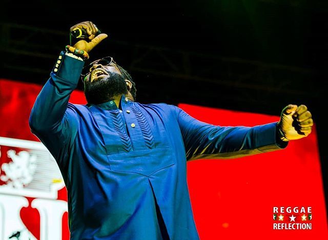 1EmpressK's tweet photo. A powerful performance by @grampsmorgan at the @bujuofficial #LWTFT #Bahamas #BujuInParadise
The #LongWalktoFreedom #Bahamas Experience Photos & Story link in profile or https://t.co/884YypktKD⠀
⠀
Photo @1empressk #ReggaeReflection.com https://t.co/WauDoT45sm https://t.co/bIY2DtKC67