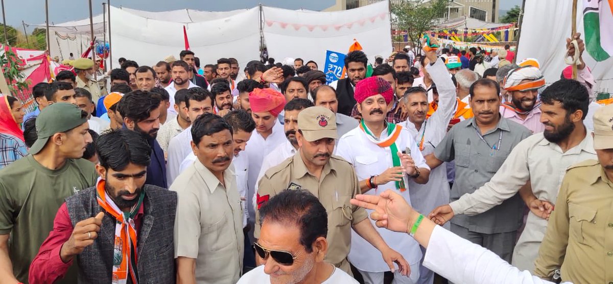 Martand_JK's tweet photo. Udhampur Lok Sabha campaign @vikramaditya_JK in Kathua today with Dr. Karan Singh Ji and Shri Manpreet Badal Ji! https://t.co/nM1eLvMtaG