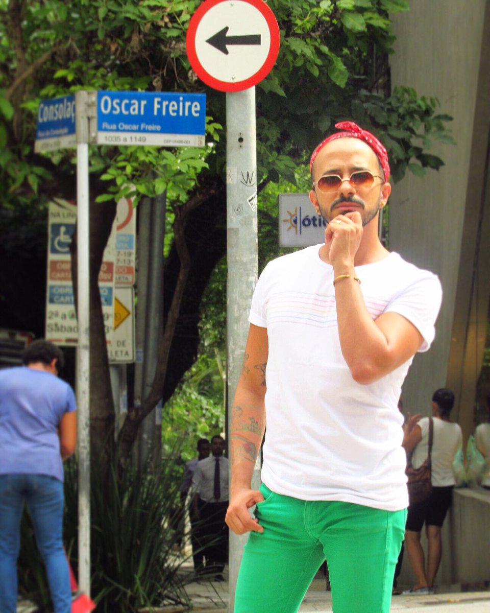 Um dia bem aproveitado nos dá energia suficiente para iniciar a semana feliz ! 🤩
Dia de compras 🛍 💶 

🔺 A well spent day gives us enough energy to start the happy week !
Shopping day ❤️

#gay #gaybrasil #gaysaopaulo #boysgay #colccioficial #oscarfreire #tritonoficial