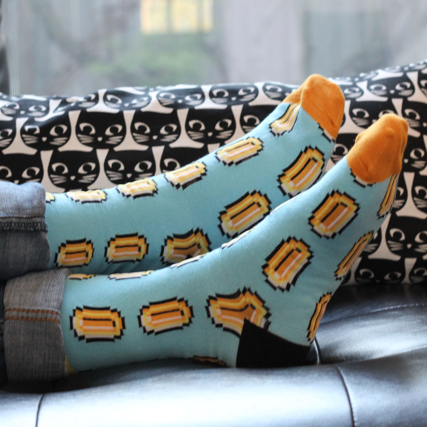 SocksDoMatter's tweet photo. #TaxSeason was over! Time to enjoy your tax refund (if you have any 😋😋) #moneysocks 🤑🤑
.
.
.
.
.
.
#funsocks #TaxDay #funsocks #coolsocks #crazysocks #socks #socksubscription https://t.co/SqFjK6cyRd
