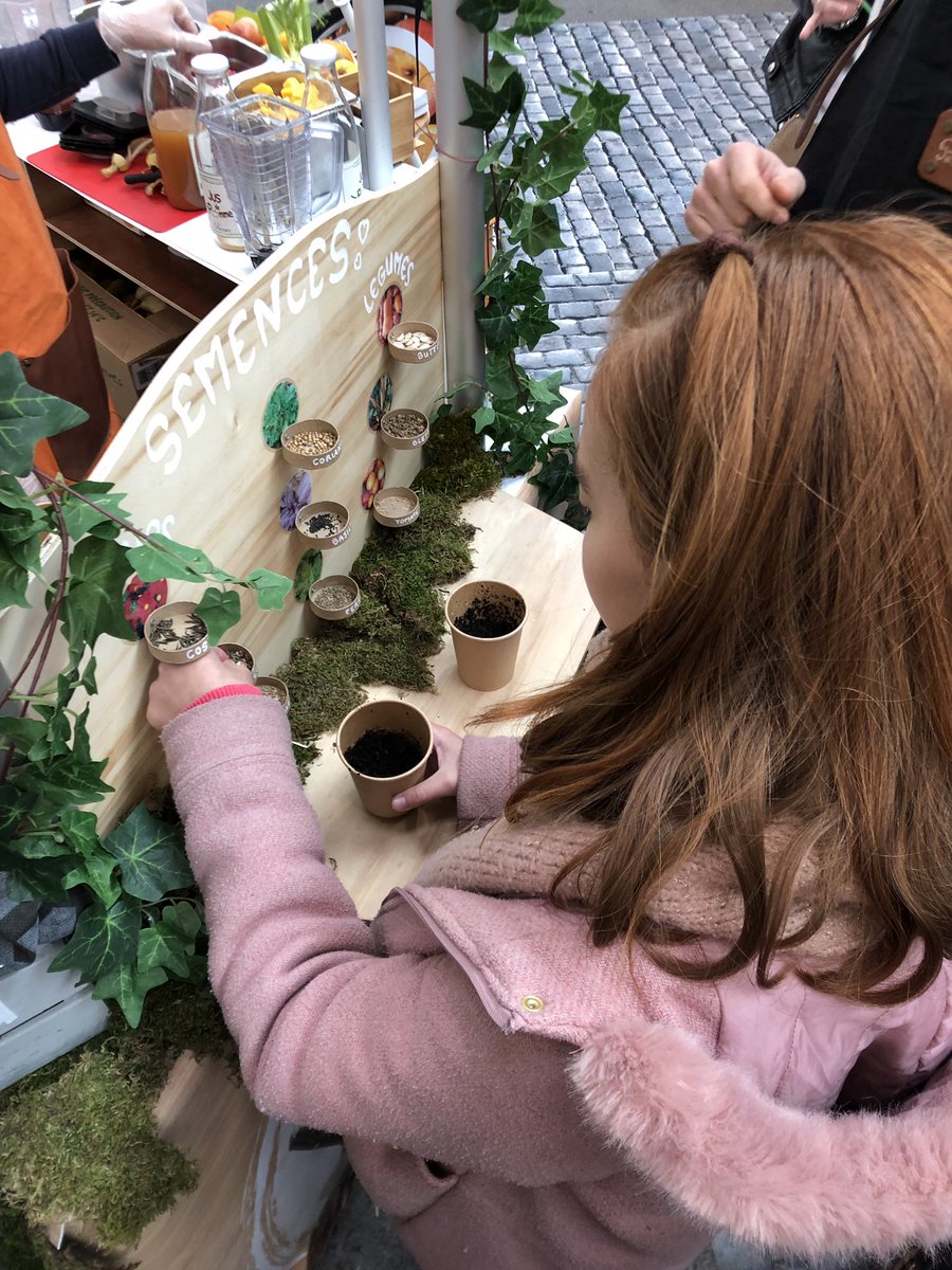 PermaJuice's tweet photo. Nouvelle animation by @PermaJuice : le bar à semis #animation #barasemis #EconomieCirculaire #ecologie #dd #environment #Permaculture 🤩🌱😊🙌🏼🌳🙂 https://t.co/hJVmFtFh2S