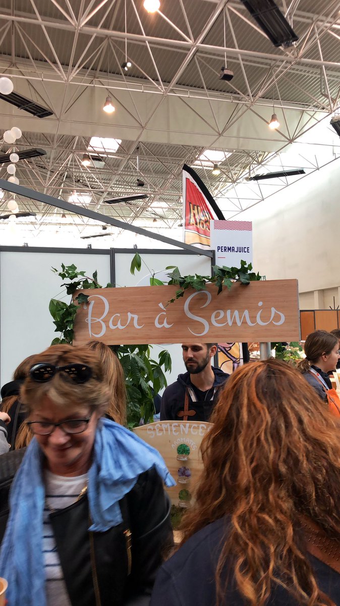 PermaJuice's tweet photo. Nouvelle animation by @PermaJuice : le bar à semis #animation #barasemis #EconomieCirculaire #ecologie #dd #environment #Permaculture 🤩🌱😊🙌🏼🌳🙂 https://t.co/hJVmFtFh2S