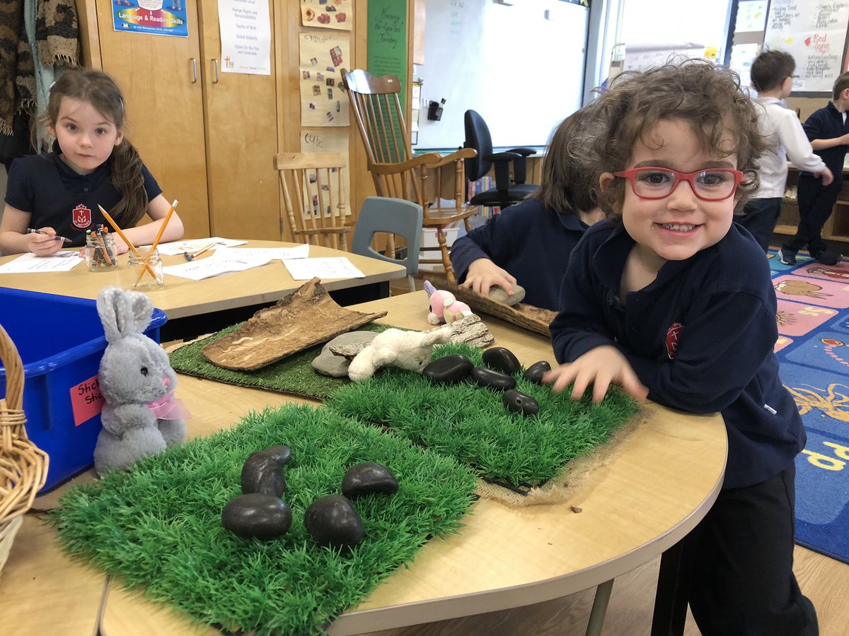 kindiekiddies's tweet photo. We extended our building challenge even further. These friends were asked “how can we share the rocks (and then, the Easter eggs) so that each bunny has the same amount?” Amazing math thinking, problem solving and collaboration took place! #messymathchallenge @eye_you #hcdsbk https://t.co/6iPwSs9GVT