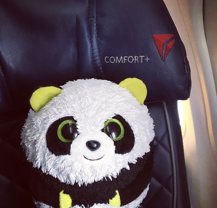 MrPandaJPanda's tweet photo. Iโm feeling pretty special today! @Delta window seat with an upgrade to #ComfortPlus ๐โค๏ธ #SkyMileLife #PreferredPanda #Travel #Adventure #FrequentFlyer #Perks #Delta
โ๏ธ๐บ๐ผ https://t.co/77pOVdjONx