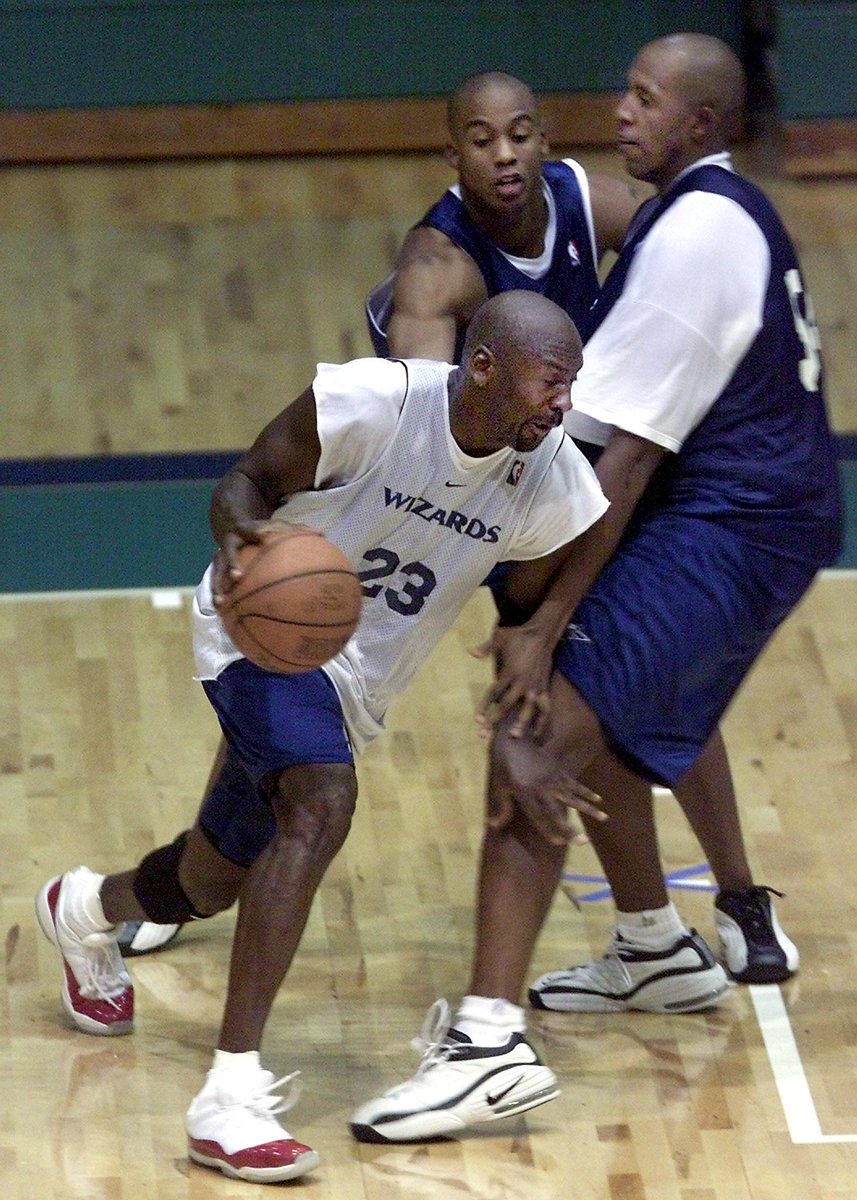 jordan wizards sneakers